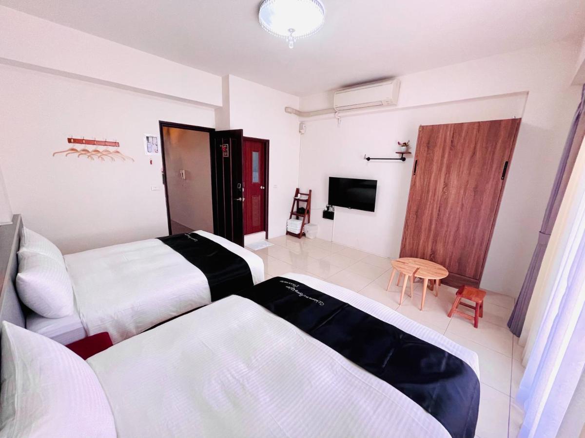 安平六合居 六合館 Apartment Тайнан Екстериор снимка